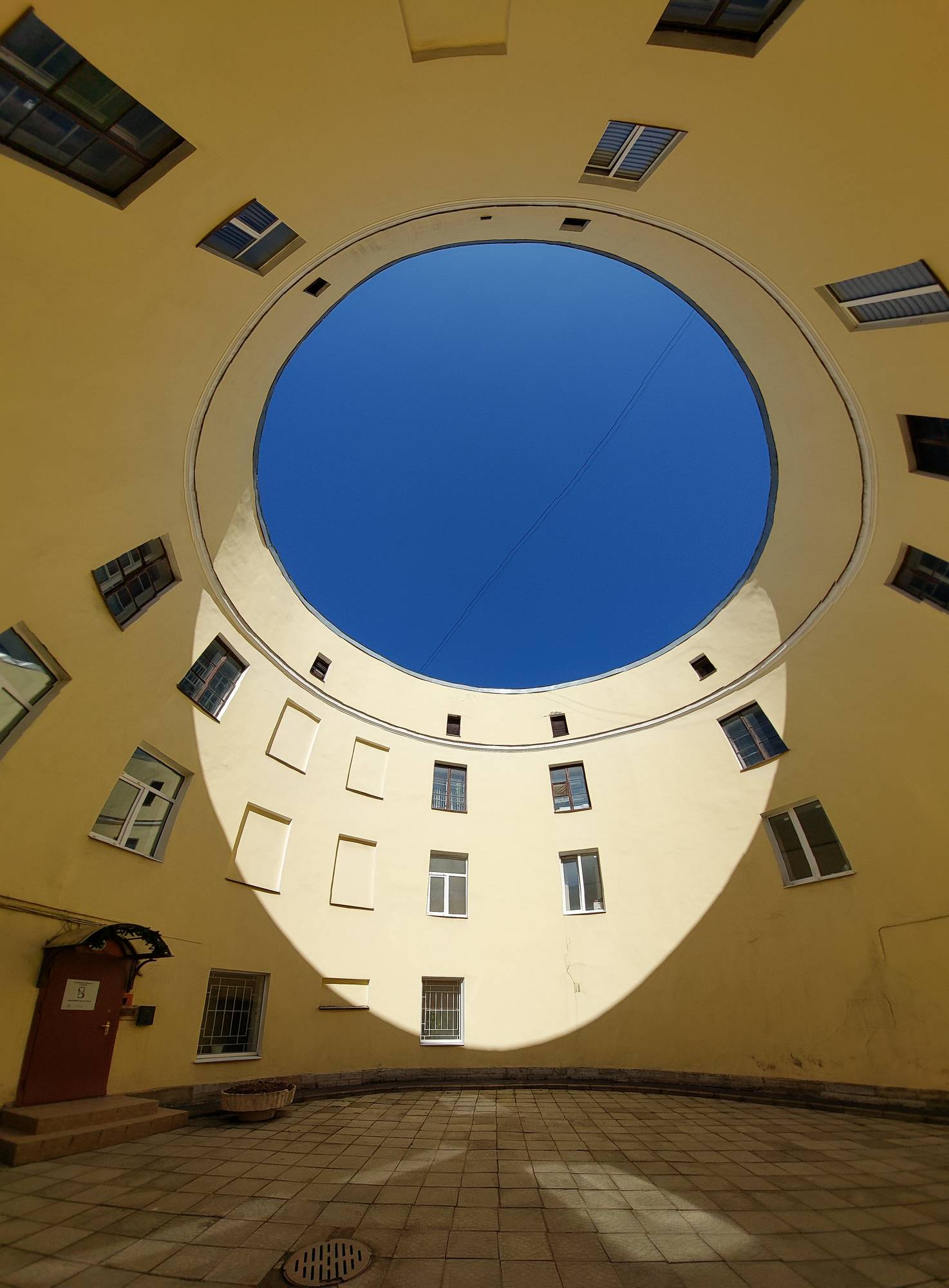 От Ротонды до Ромашки: Экскурсия по парадным №2