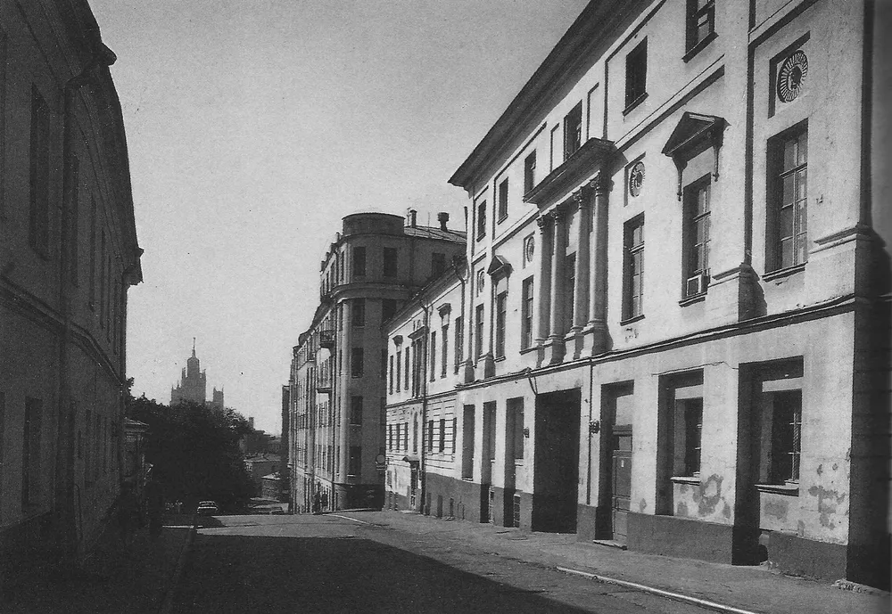 Большой Спасоглинищевский переулок