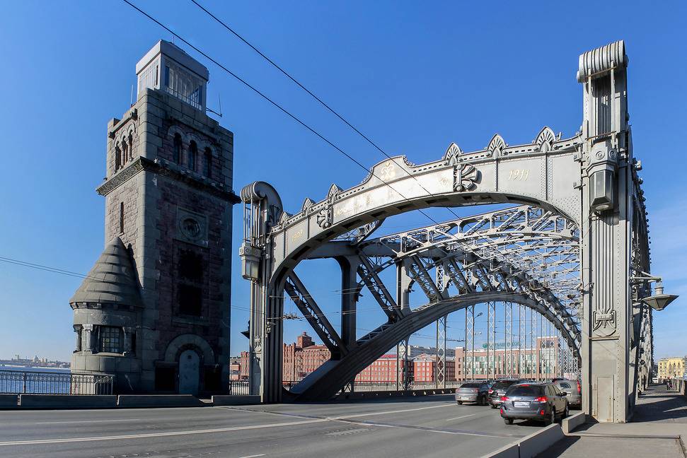 Обложка места Большеохтинский мост