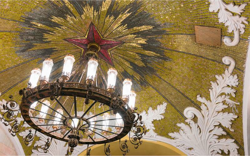 Обложка места Станция метро «Комсомольская»