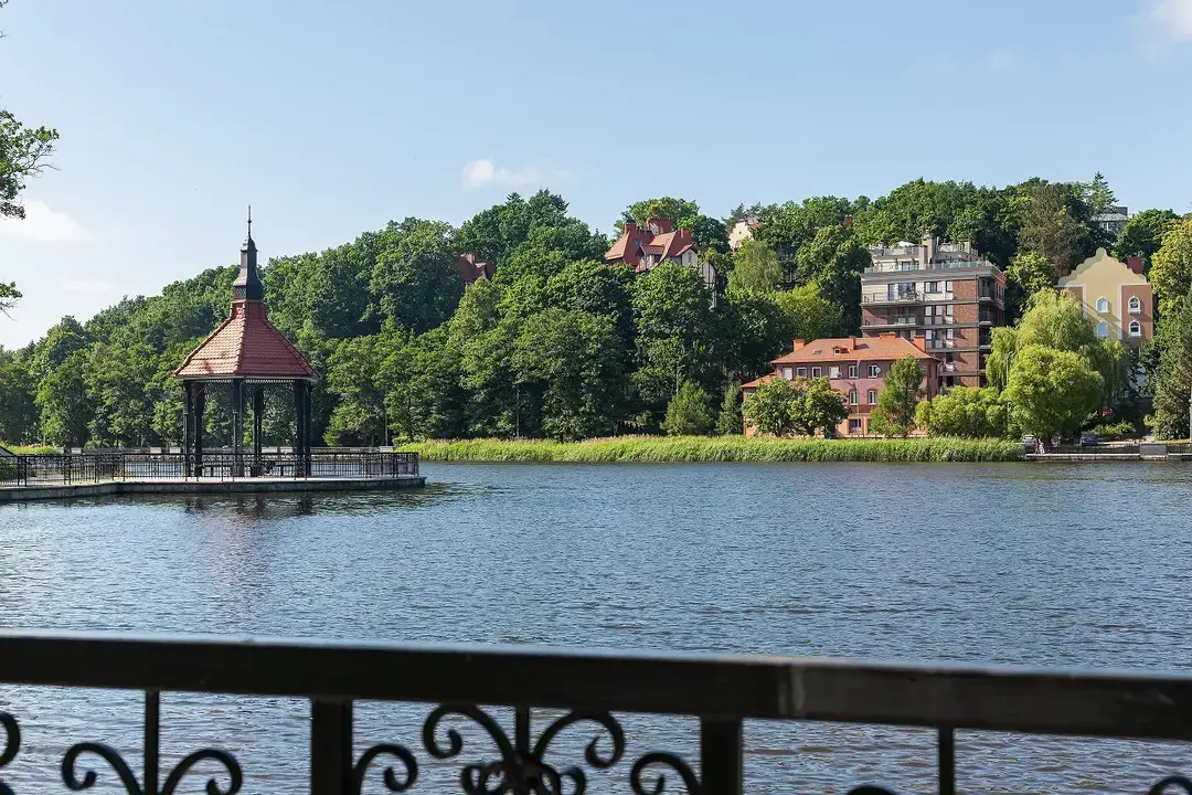 Обложка места Озеро Тихое