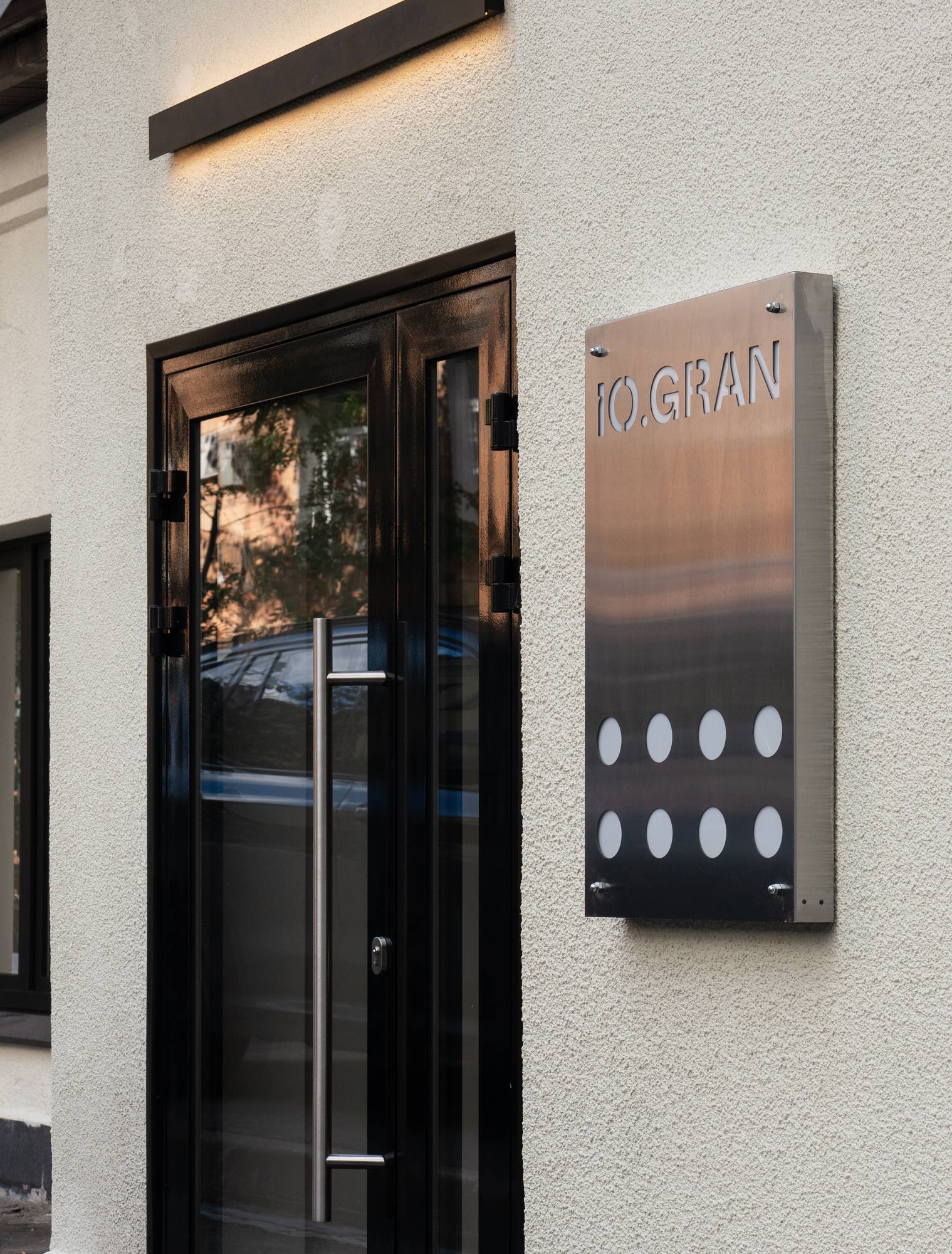 Обложка места 10.GRAN