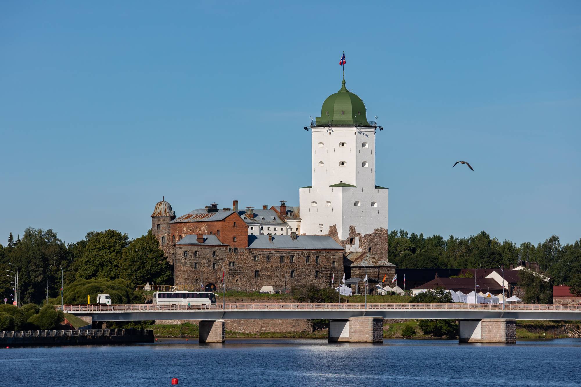 Экскурсия в Выборг: Замковый остров и парк Монрепо