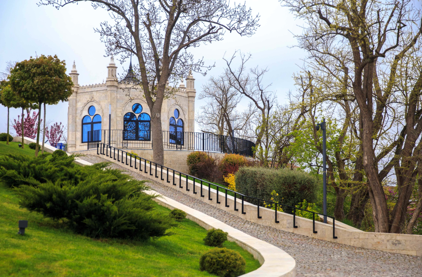 Обзорная пешая экскурсия по центру Севастополя