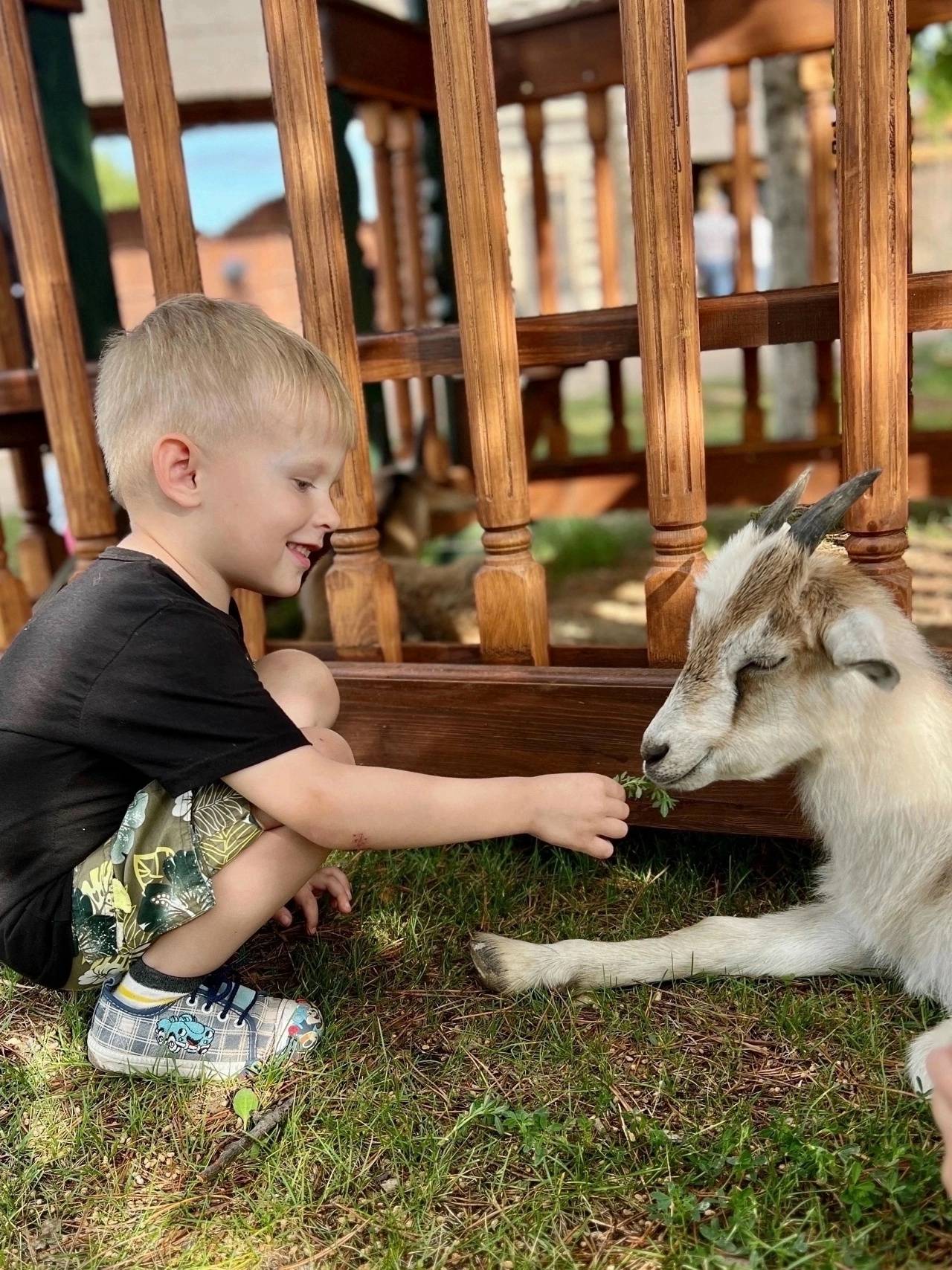 Парк «Луна» и Покрово-Эннатский монастырь