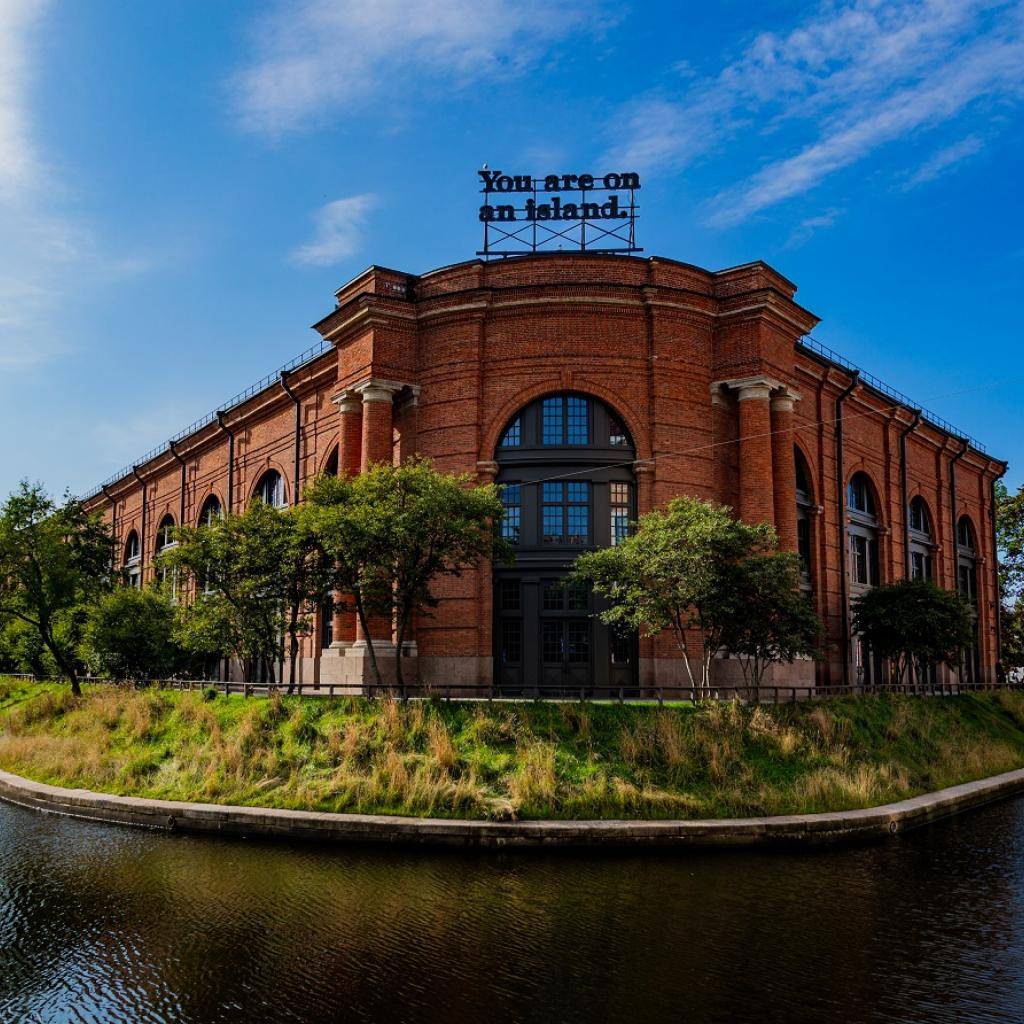 Обзорная по городу с экскурсией в особняк Половцева + Новая Голландия