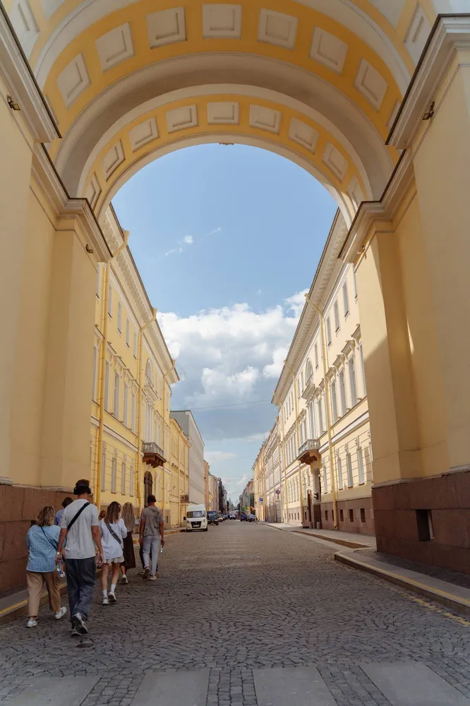 Галерная улица