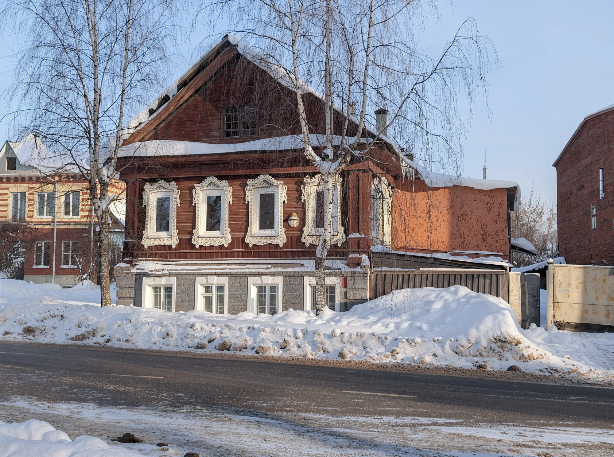 Кострома: каменная и деревянная
