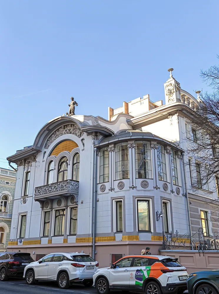 Где живут писатели