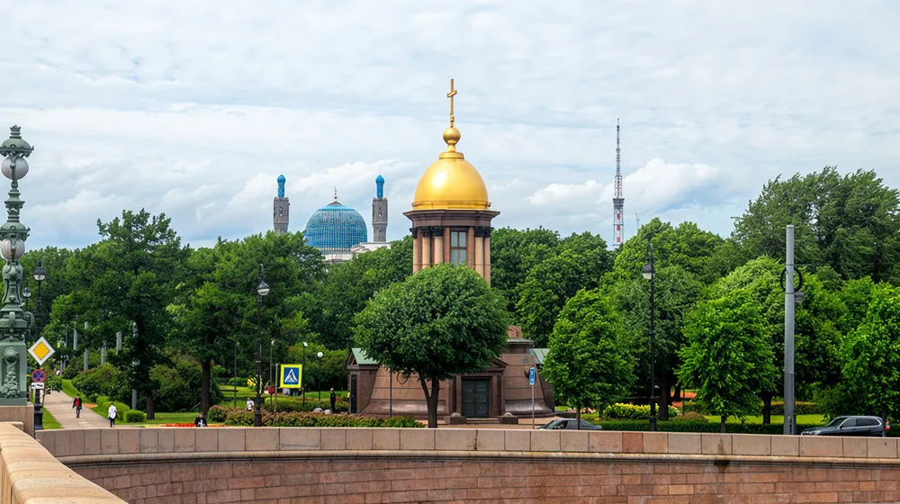 Троицкая площадь