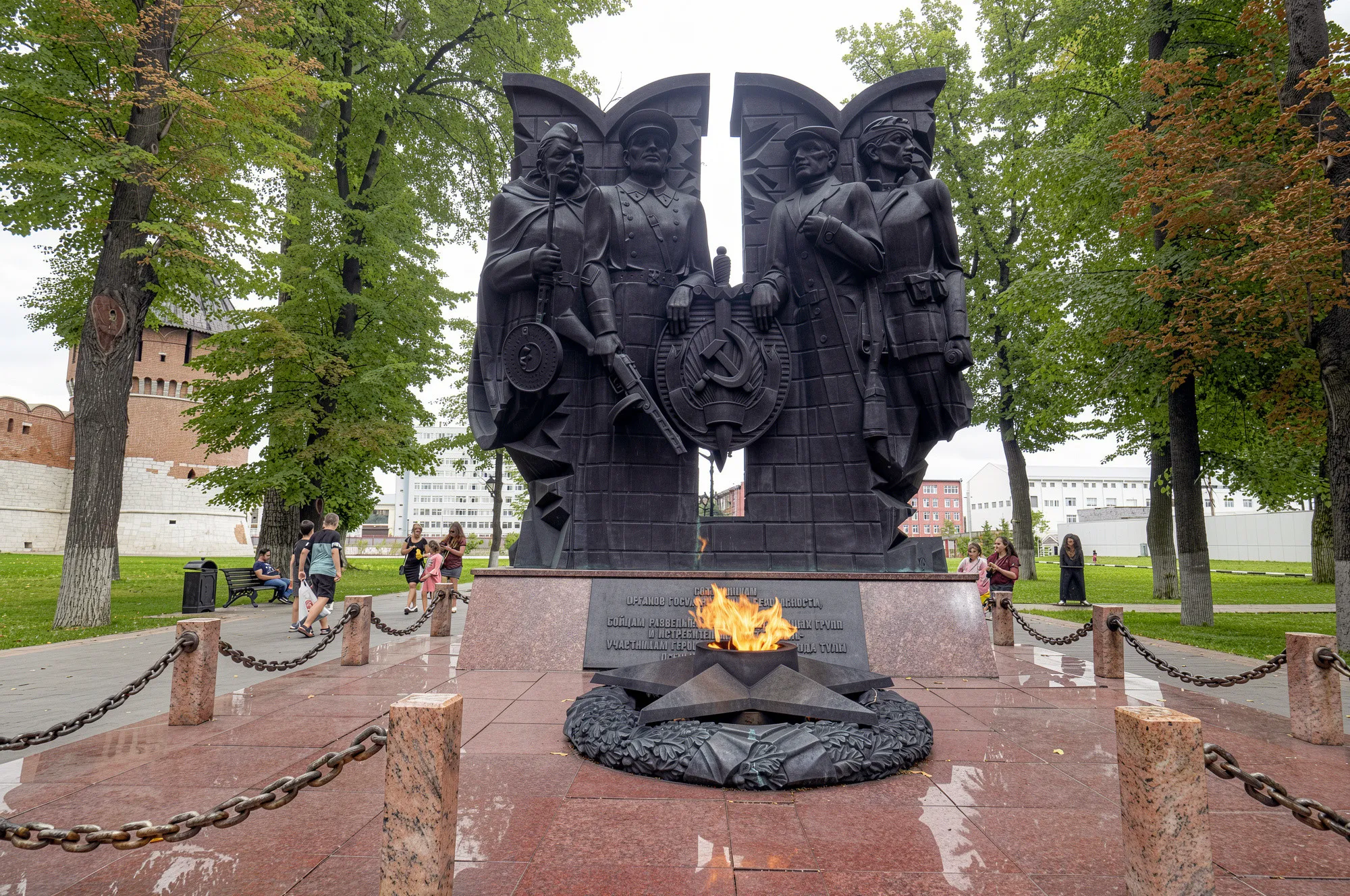 По страницам истории города-героя Тулы: Не забывайте грозные годы!