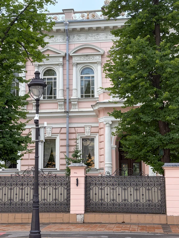 Архитектурный коктейль Никитских