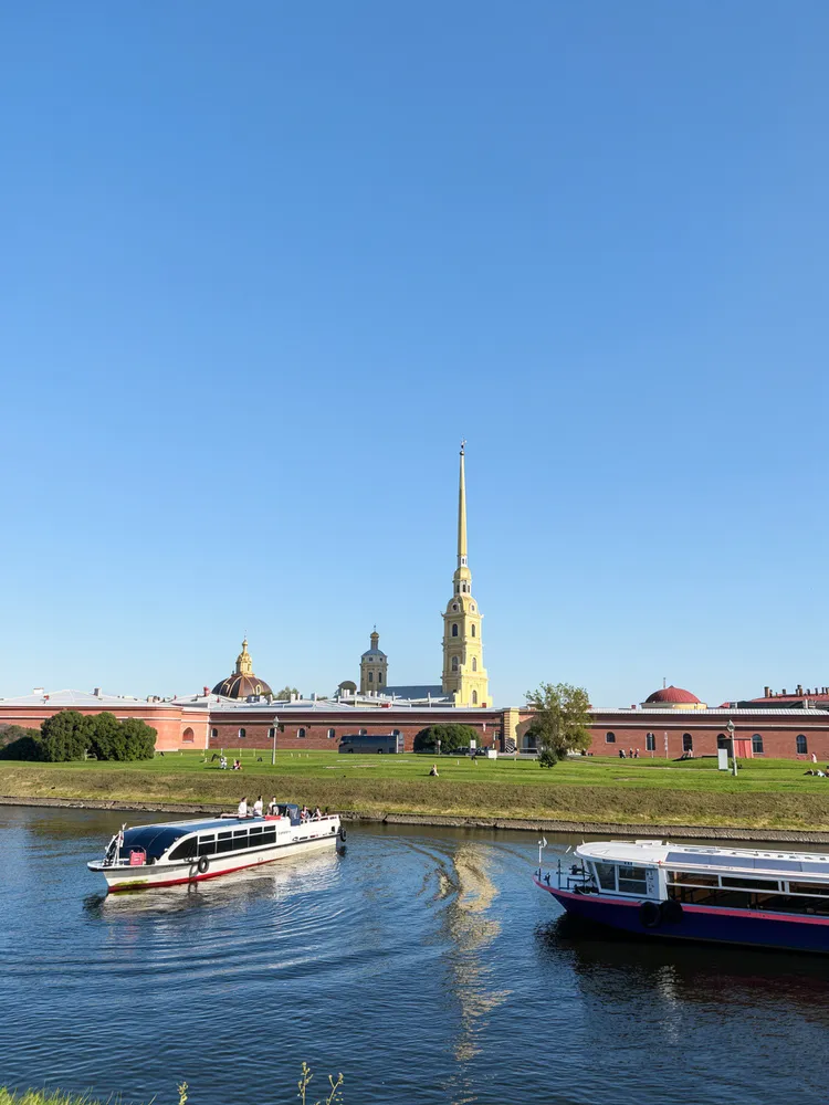 Заглянуть в душу Петербургу