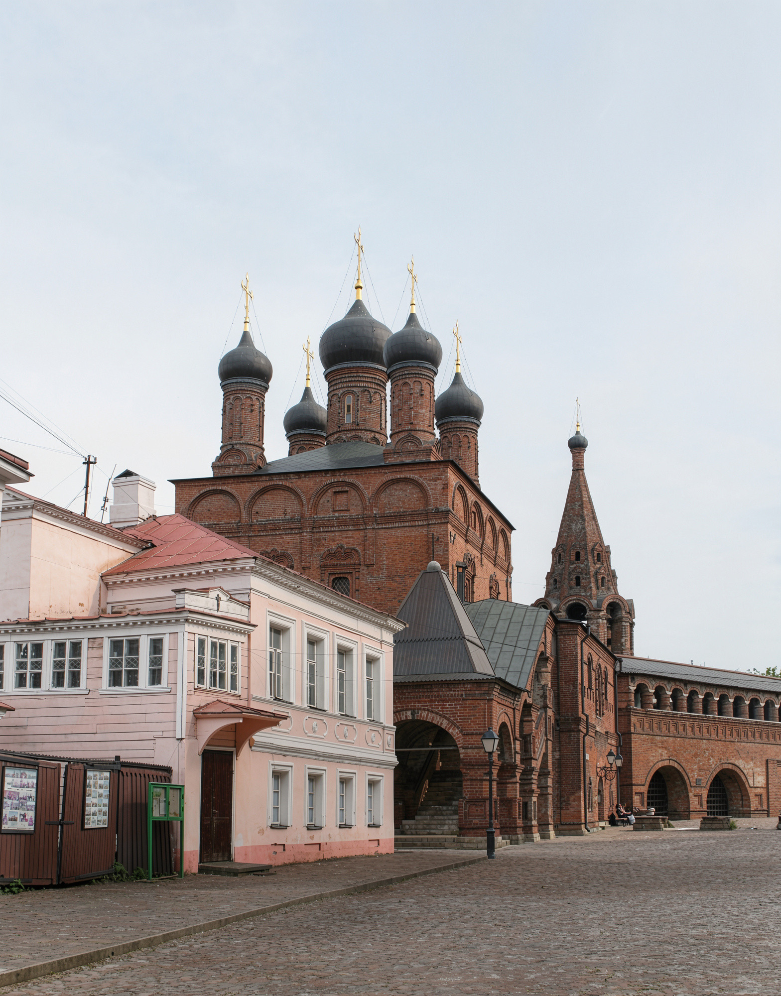 Крутицкое подворье — уникальный уголок Москвы