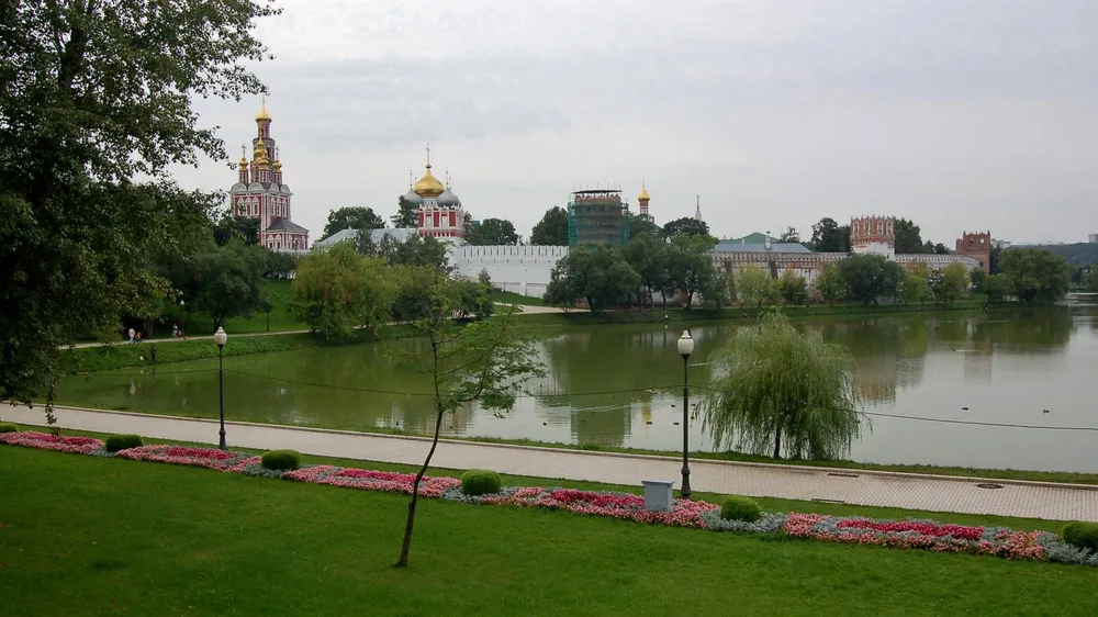 Новодевичий монастырь в Москве