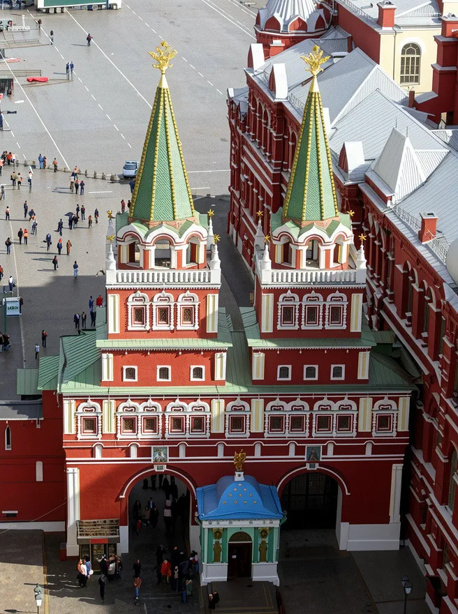 Хронограф: От Кремлёвской стены до парящего моста