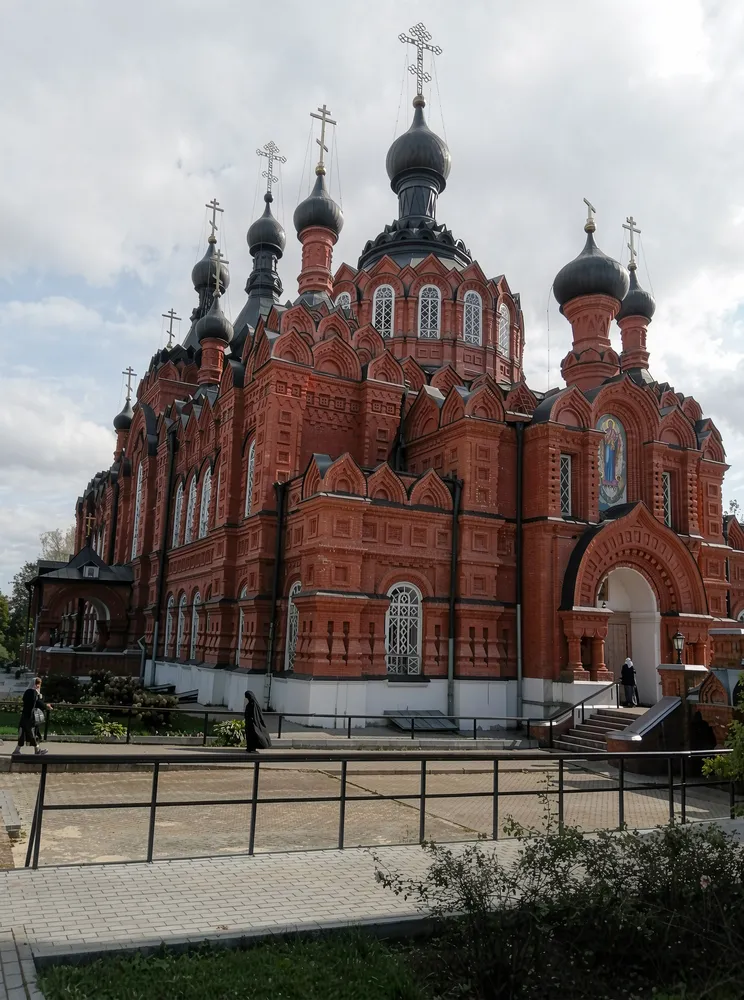 Оптина пустынь, Шамордино, Клыково – духовные центры России