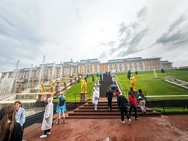 Величие Петергофа — откройте для себя царскую резиденцию