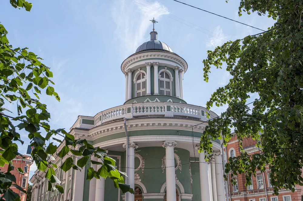 Литейная Слобода: оружейники, сфинксы и Диканька