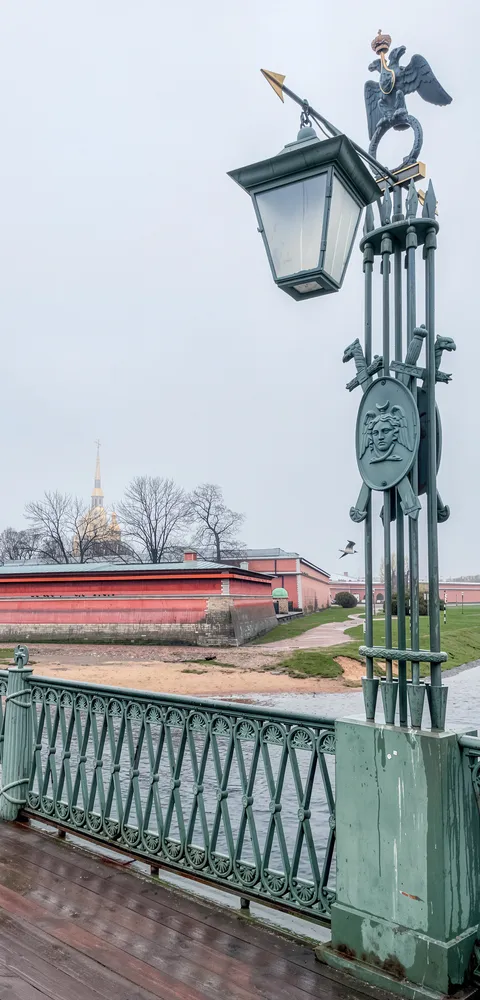 Прогулка по Петропавловской крепости «Скрытые смыслы»