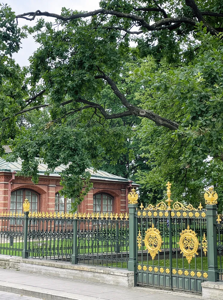 Город Петра в зеркале времён