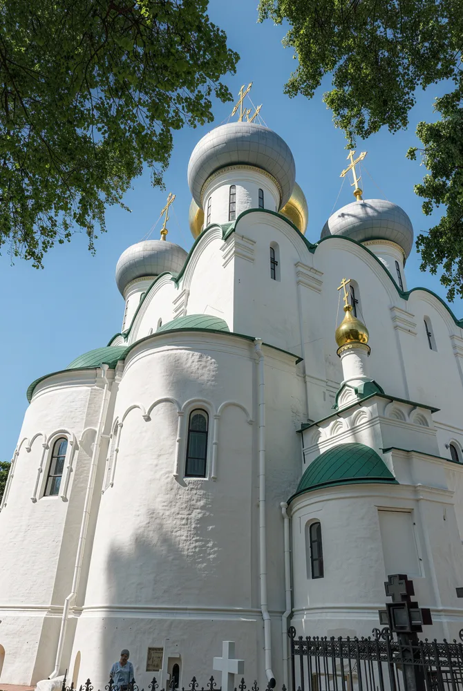 Новодевичий монастырь и Новодевичье кладбище