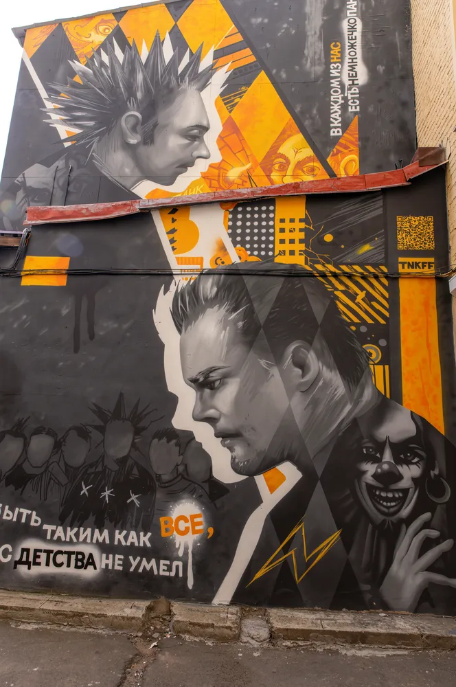 За угол от Невского проспекта. Петербургские проходные дворы
