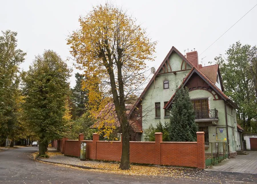 Историческая вилла Штайнкопф в Калининграде, район Амалиенау