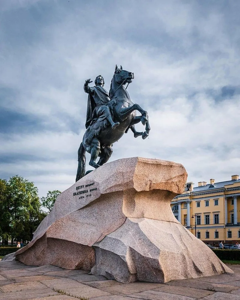 Сенатская площадь