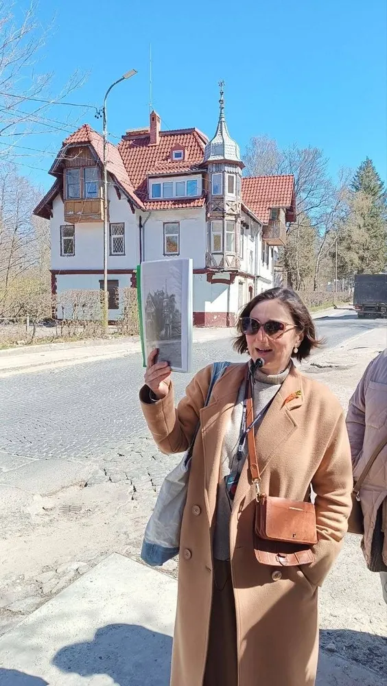 Озеро Тихое, старая липа