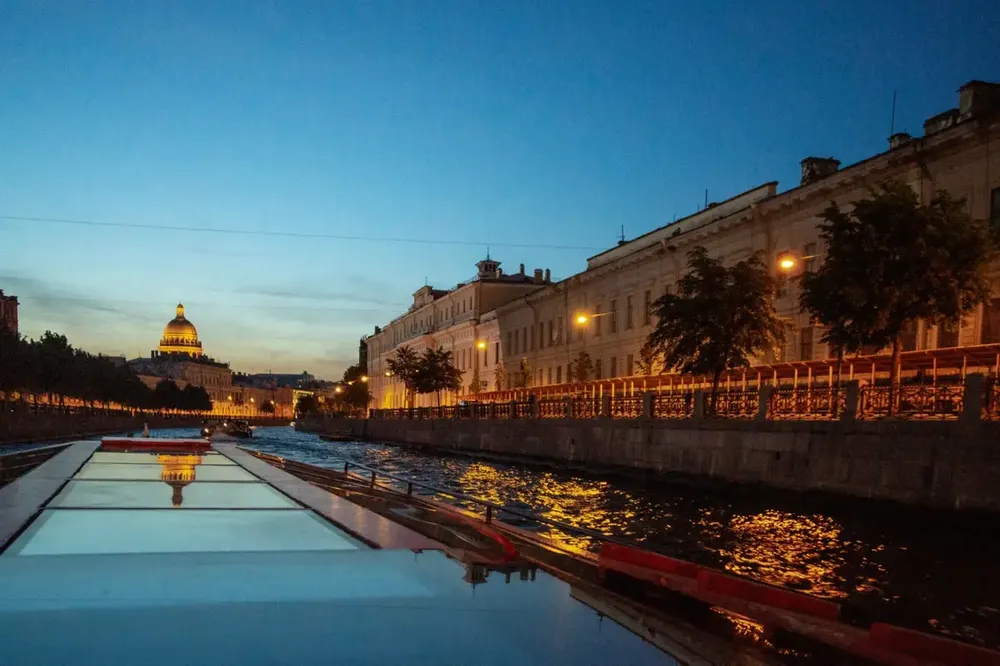 По Петербургу на теплоходе: реки, каналы и развод мостов
