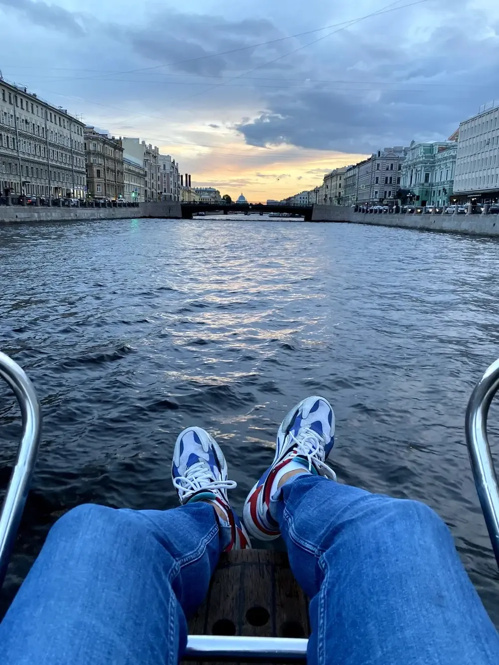 На катере по рекам и каналам Петербурга: романтично и познавательно