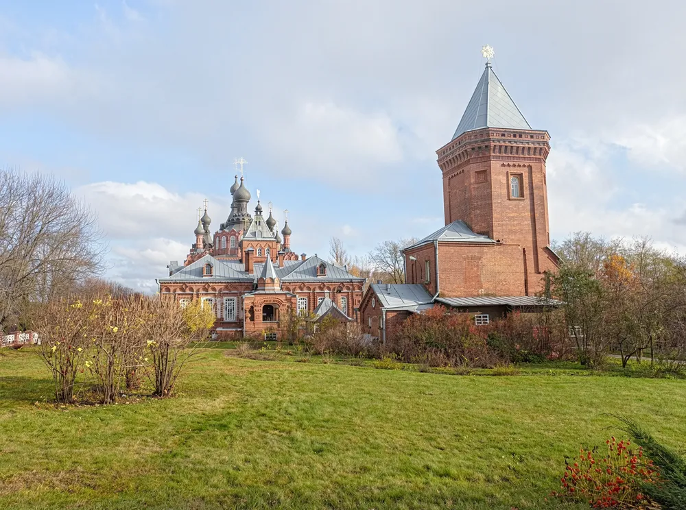 Оптина пустынь, Шамордино, Клыково – духовные центры России