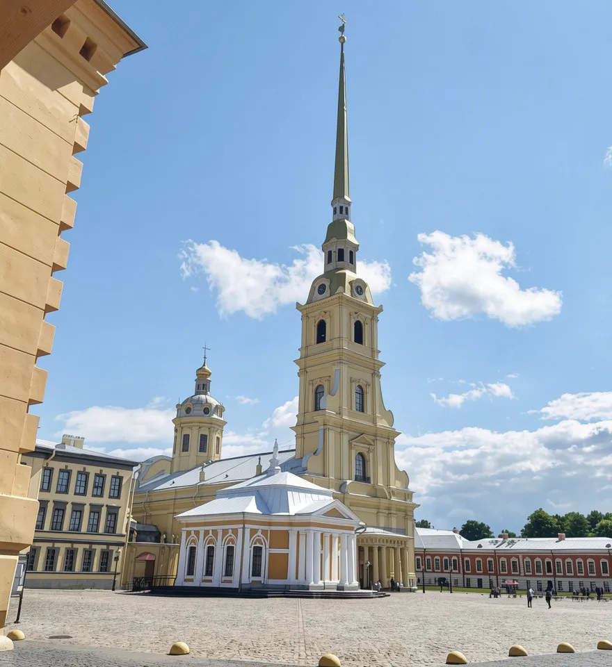 От шпилей до подземелий: обзорная экскурсия и тайны Петропавловки