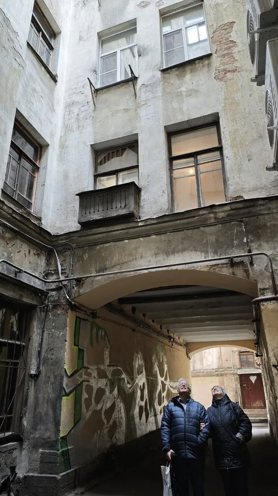 Как жили в этих домах