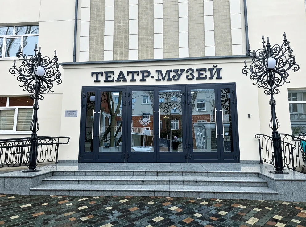 Экскурсия в музейное пространство Пермского хореографического училища