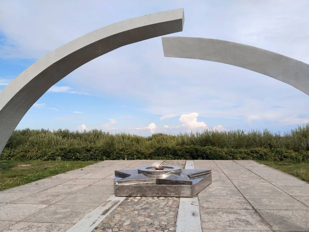 Мемориал «Разорванное кольцо»