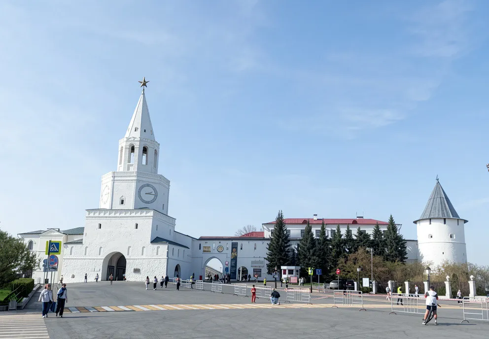 Казанские Кремль и «Арбат». Чаепитие с татарскими сладостями