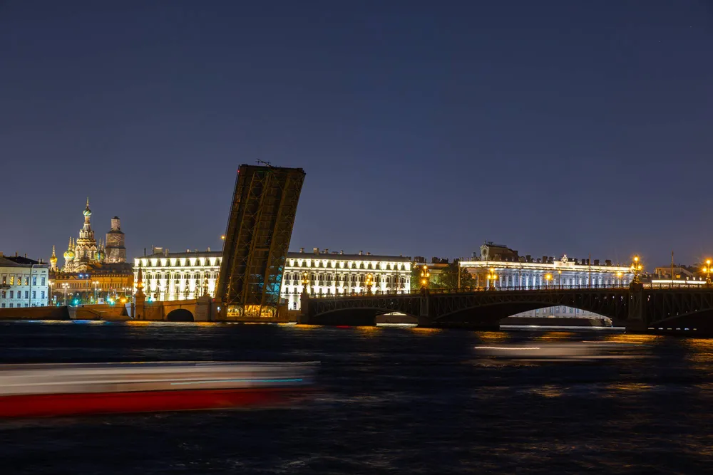 Экскурсия по ночному Петербургу