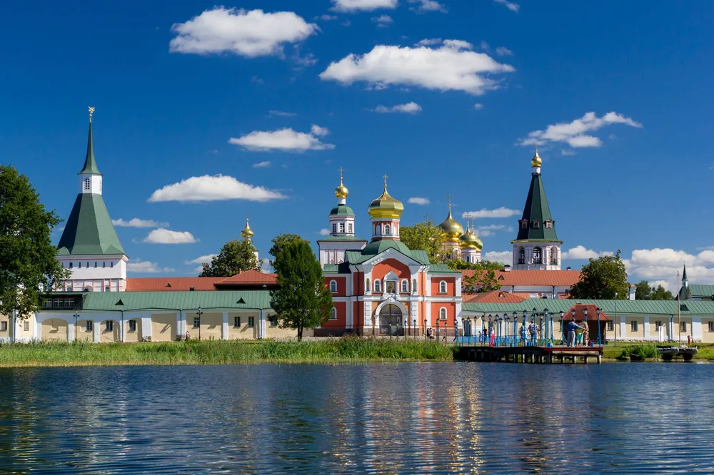 Надвратная церковь Святителя Филиппа