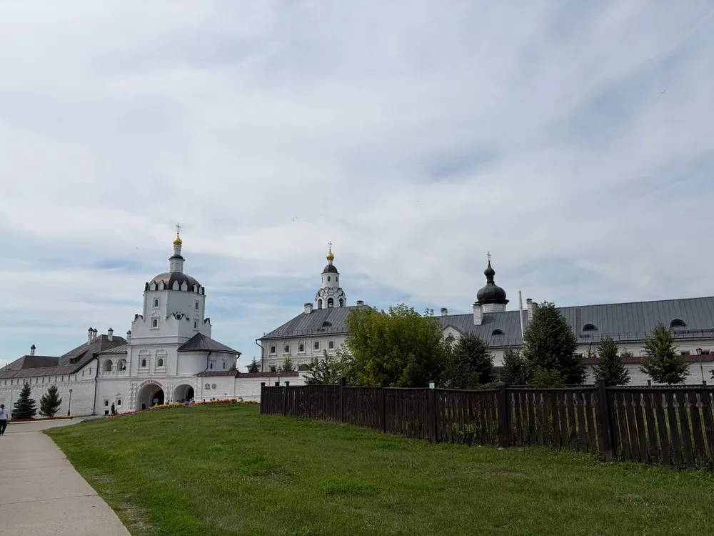 Успенская площадь