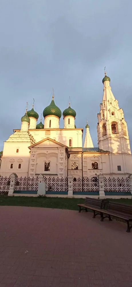 От прибыли к Престолу: ярославские купцы и их храмы