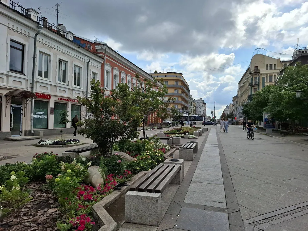 Пешеходная Ленинградская улица в Самаре