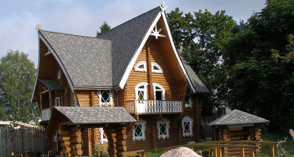 Деревянный терем Снегурочки в Костроме