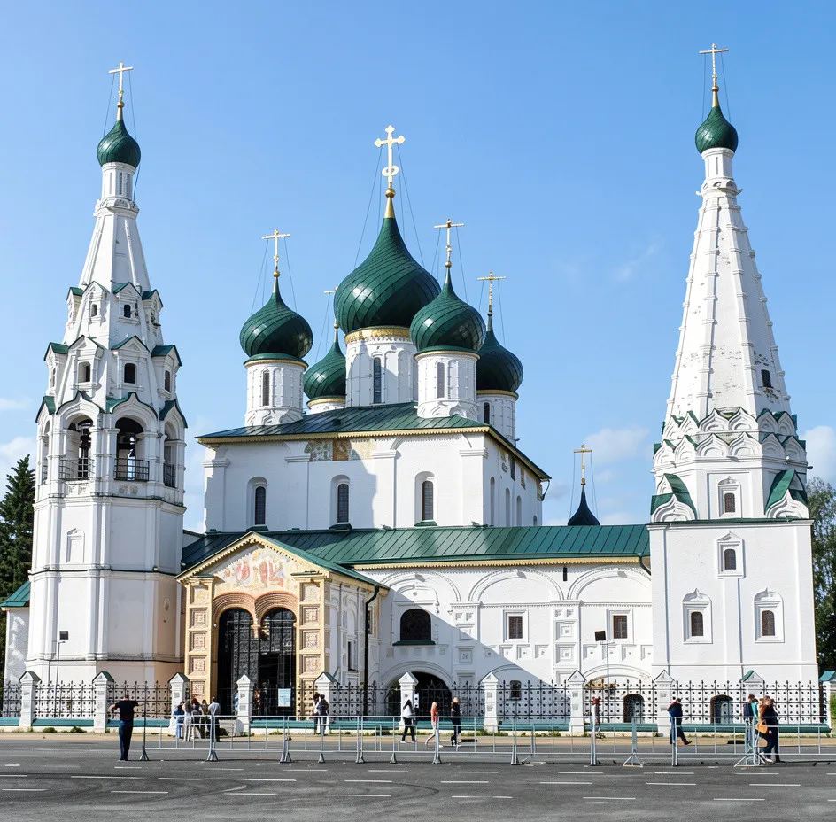 Ярославль, величеством сияющий, — на электромобиле
