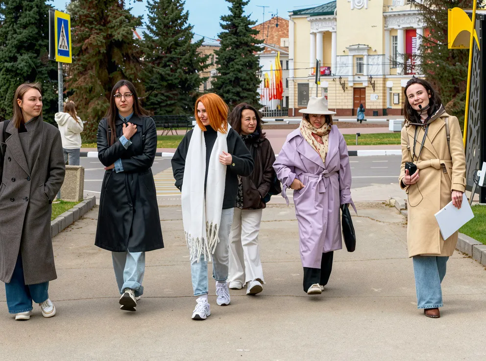 Фотопрогулка по историческому центру Ярославля в предзакатный час