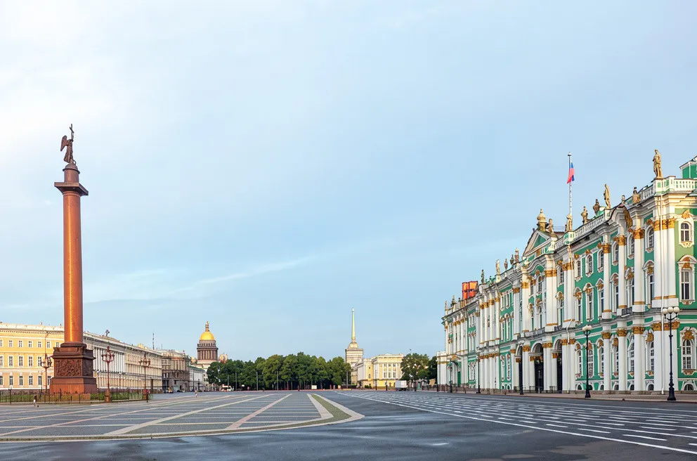 Тур ПЕРВОМАЙ В САНКТ-ПЕТЕРБУРГЕ ж/д тур