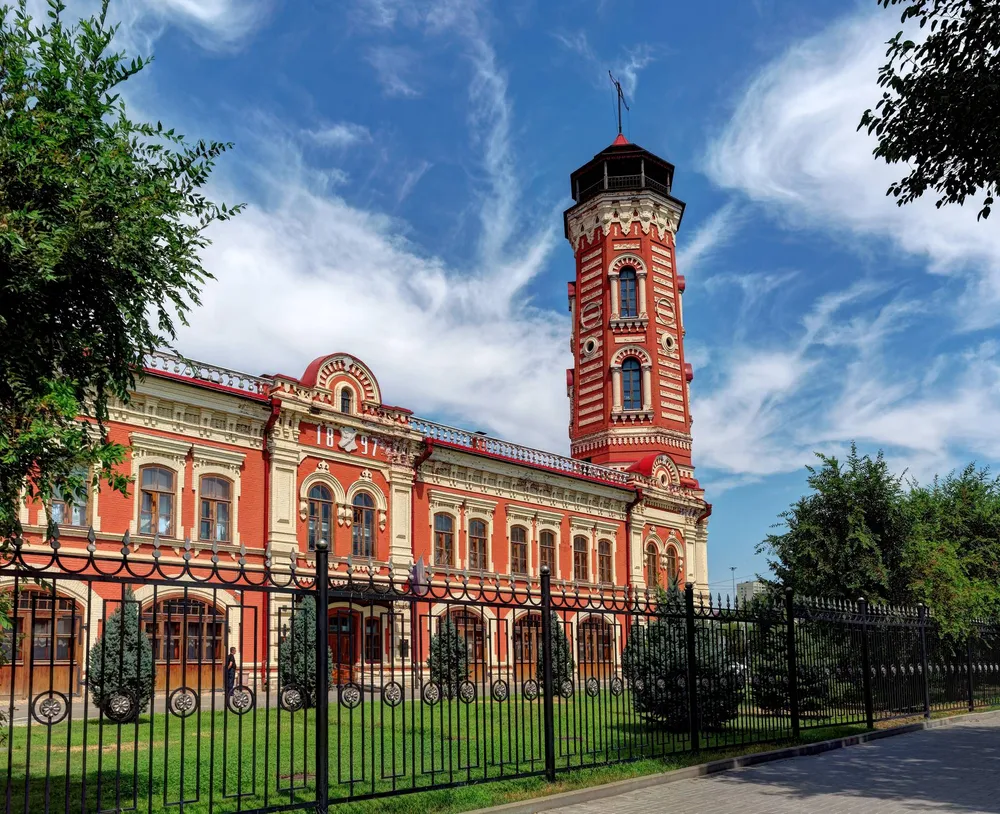 Пожарная каланча в Комсомольском саду и Городском парке Волгограда