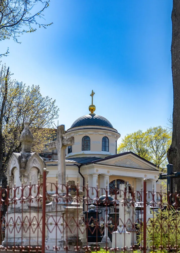 Храм Архангела Михаила — родовая усыпальница Голицыных