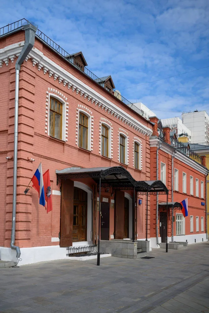 Школьная улица
